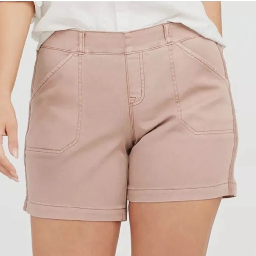 Set if 2 SPANX Twill Mauve and Brown Stretch Shorts Medium